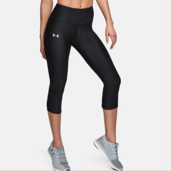 Under Armour compression capri leggings NWT - Picture 1 of 5
